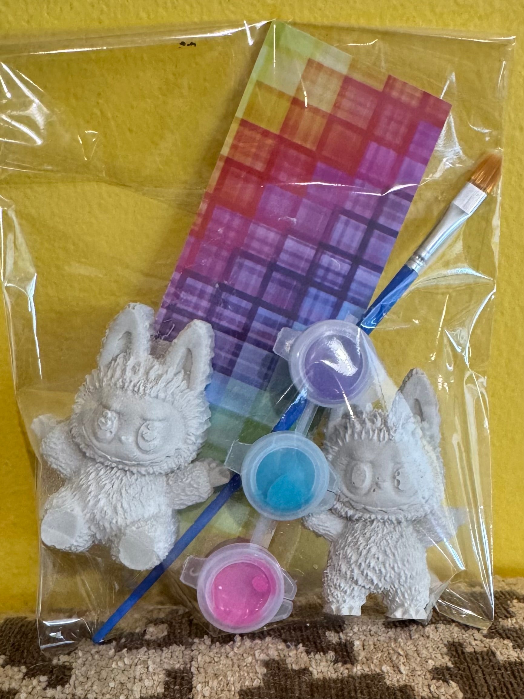 Mold for Birthdays, Baby showers or kids parties. Boy or girl whats your guess?